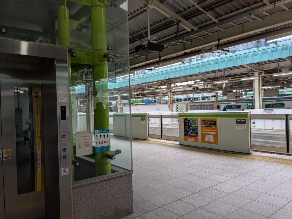 東京駅　山手線　乗り換え　ベビーカー